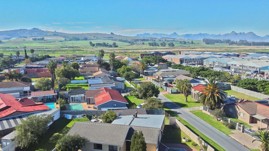 3 Bedroom Property for Sale in Rustdal Western Cape